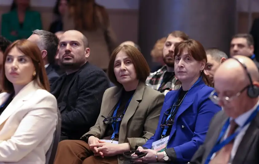 Environmental Officials join Rubberized Asphalt Summit