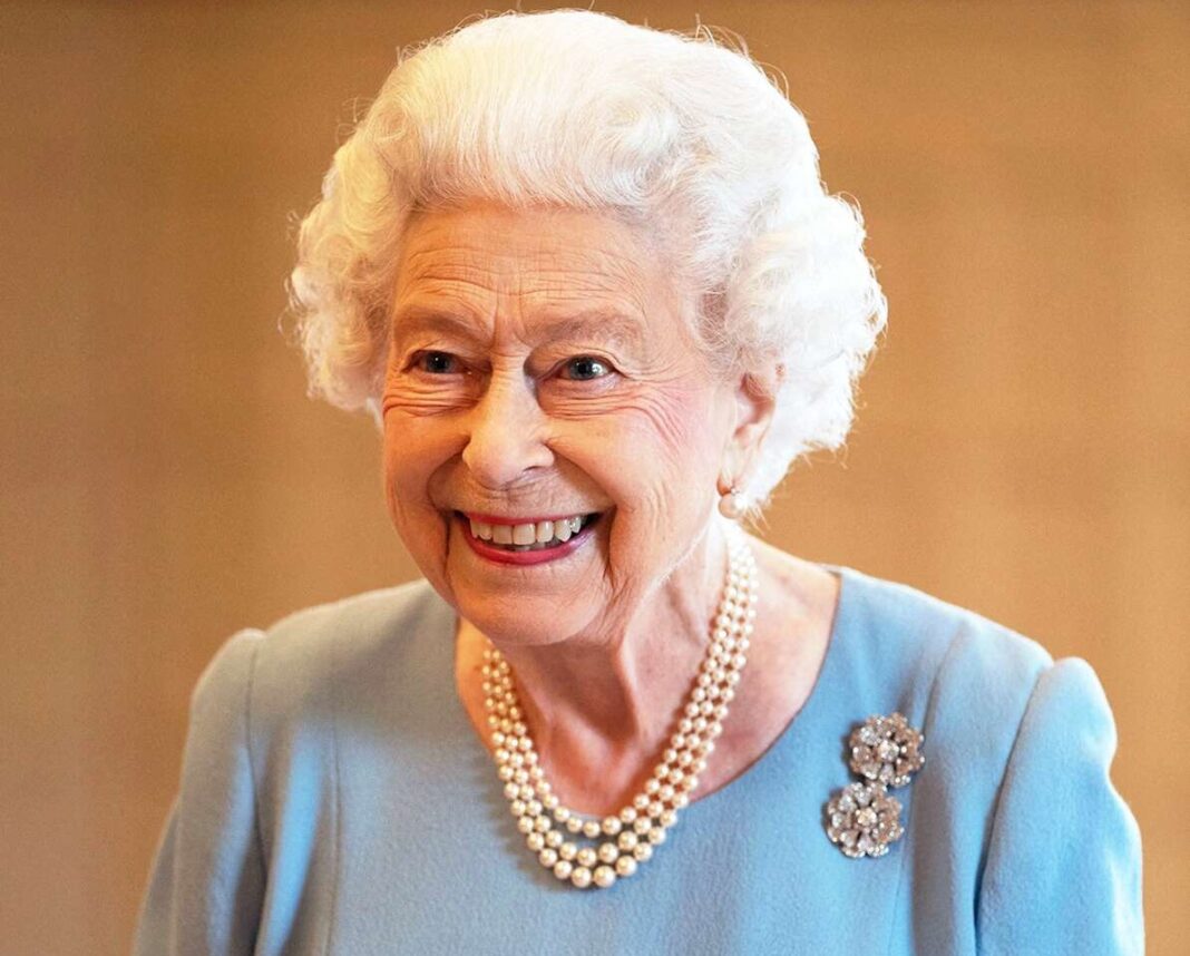 U.K Queen Elizabeth II tests COVID positive, experiencing mild symptoms