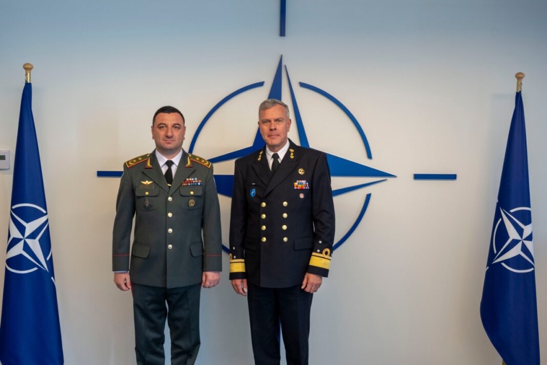 Georgian Defense Forces Head meets NATO Military Committee's Chairman in Brussels