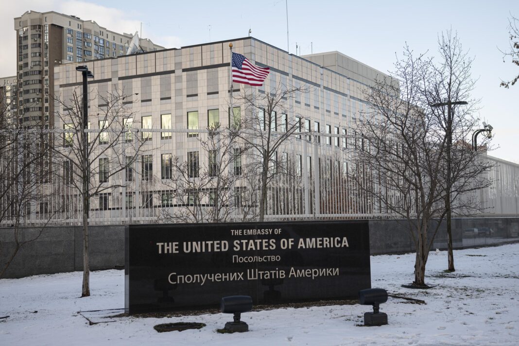 US advises its citizens on immediate departure as Russia intensifies attack on Ukraine