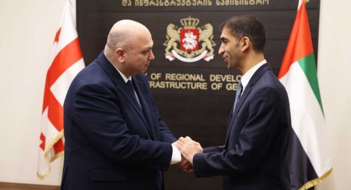 Georgia: Infrastructure Minister Irakli Karseladze meers UAE Foreign Trade Minister