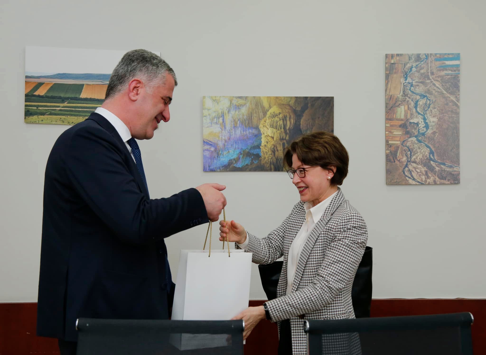 Georgian Agriculture Minister Otar Shamugia, Latvian Ambassador Edith Medni discuss expansion of cooperation