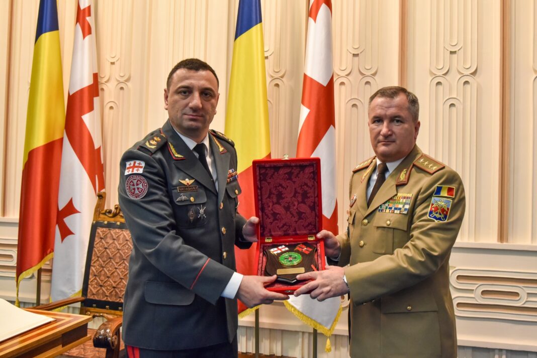 Head of Georgian Defense Forces Major General Giorgi Matiashvili visits Romania
