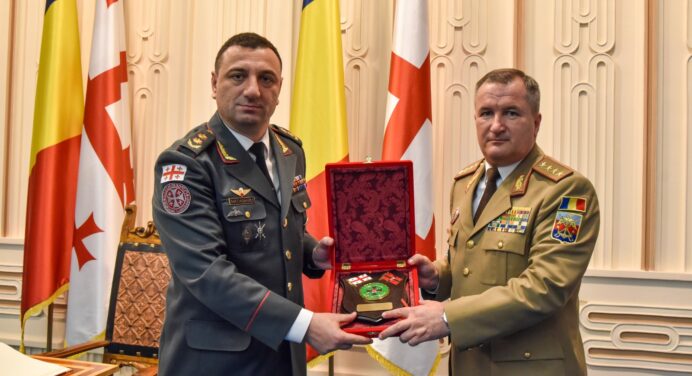 Head of Georgian Defense Forces Major General Giorgi Matiashvili visits Romania