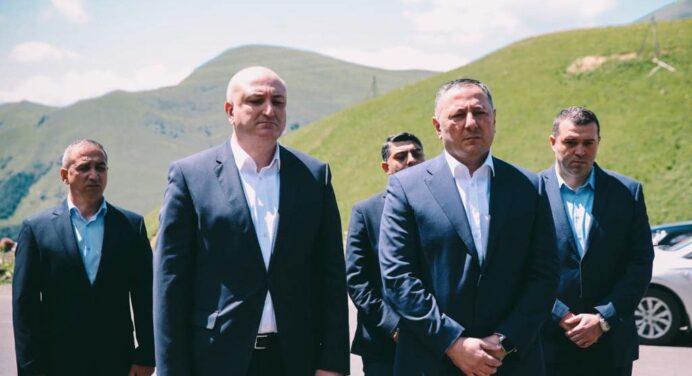 Zurab Azarashvili, Vakhtang Gomelauri pay tribute to deceased of Gudauri tragedy