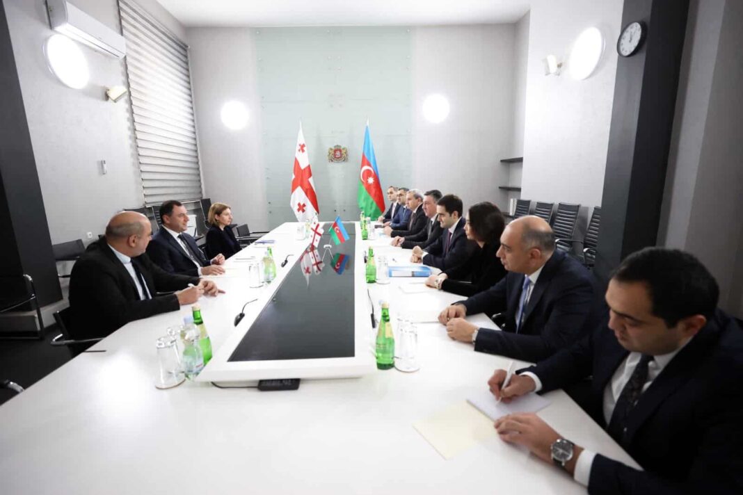 Georgia: Giorgi Amilakhvar meets Hasan Hasanli credit:facebook