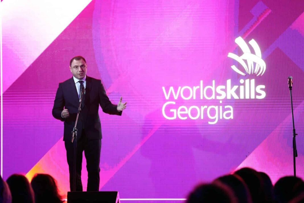 Giorgi Amilakhvar honours winner of “WorldSkills Georgia 2023” credit:facebook/Mes.gov.ge
