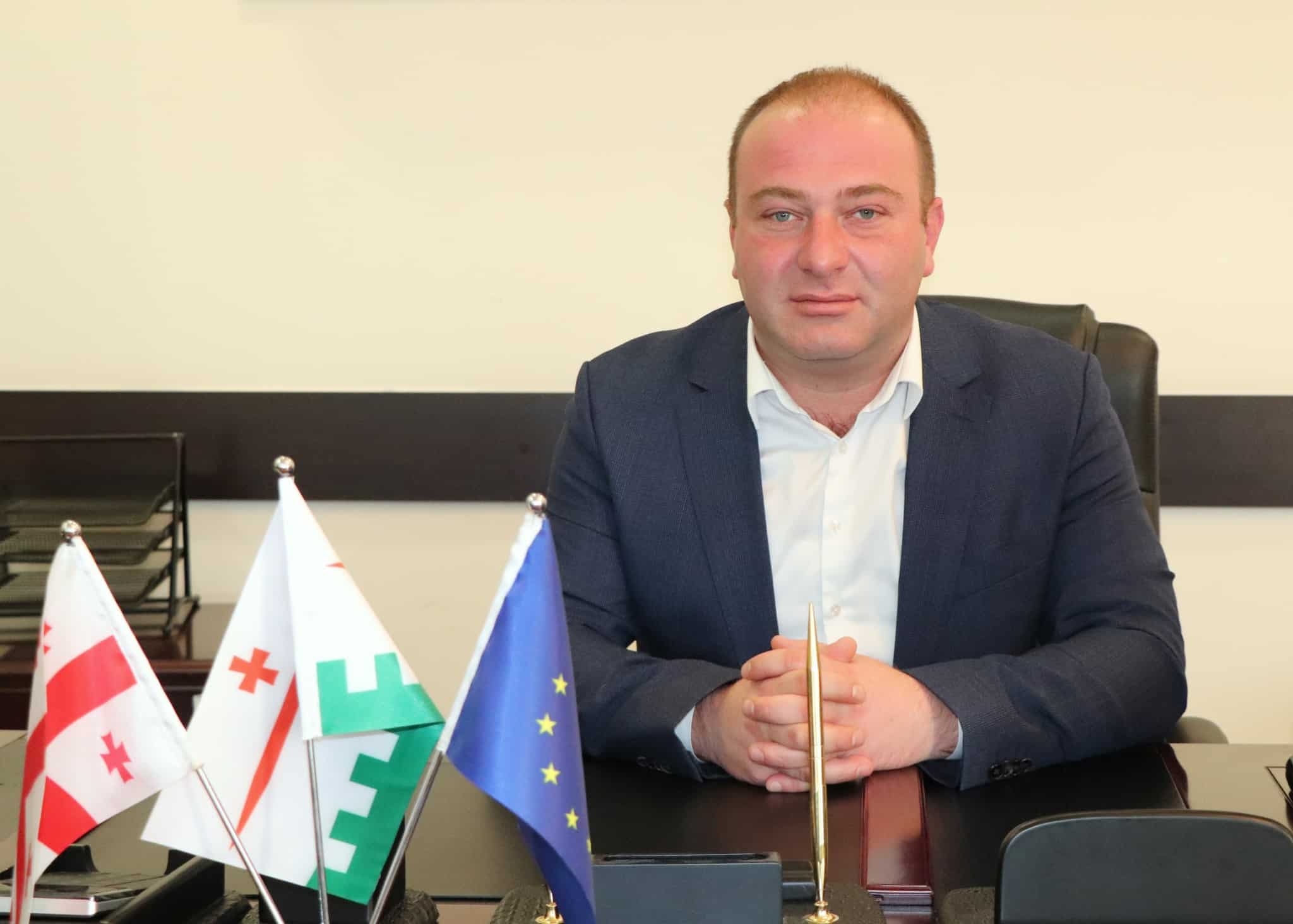 Mayor of Akhaltsikhe Municipality congratulates on Candidate status to Georgia By EU credit:facebook/Akhaltsikhe Municipality