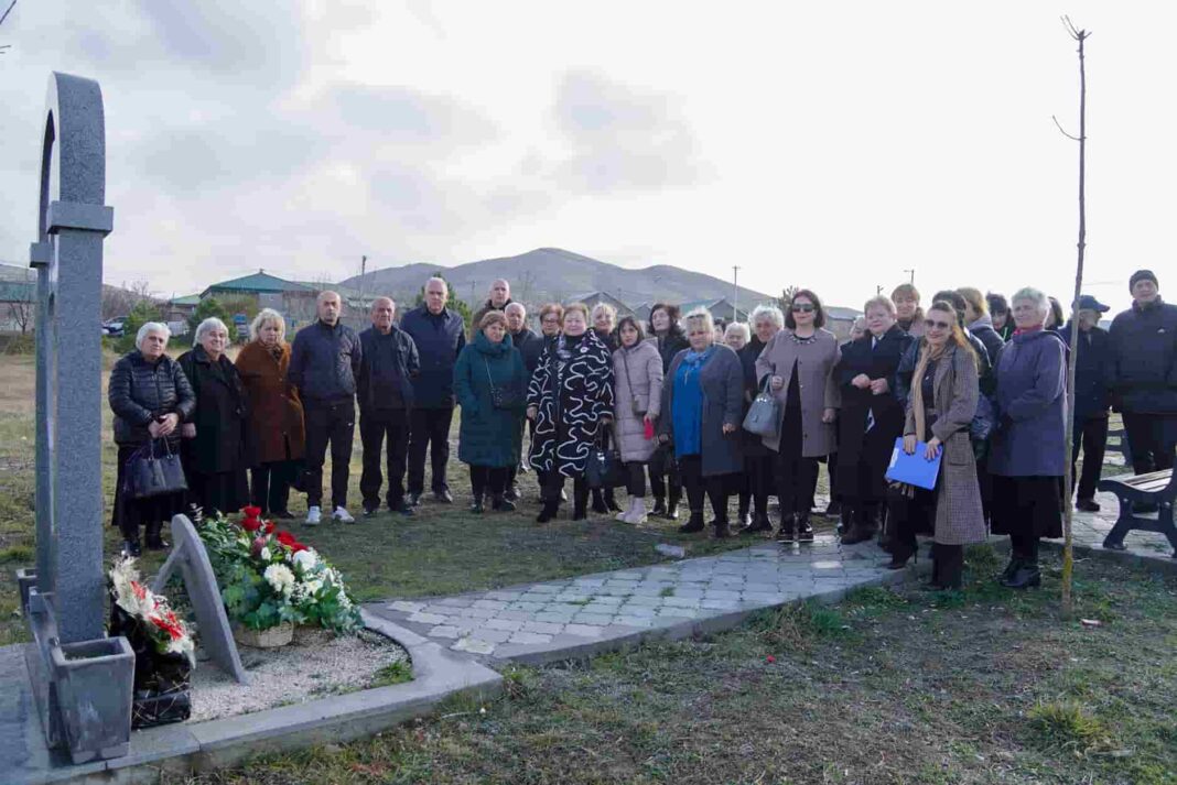 Shota Rekhviashvili meets families of missing persons credit:facebook/smr.gov.in