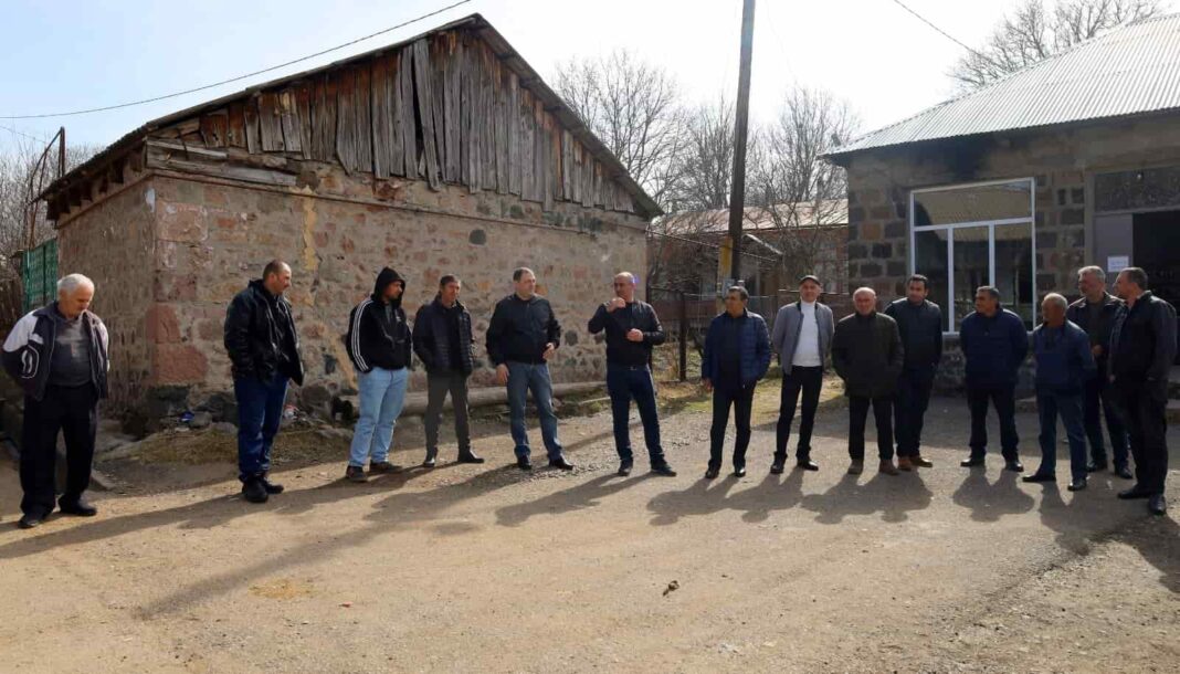 Akhaltsikhe City Council Representatives Address Villagers' Concerns