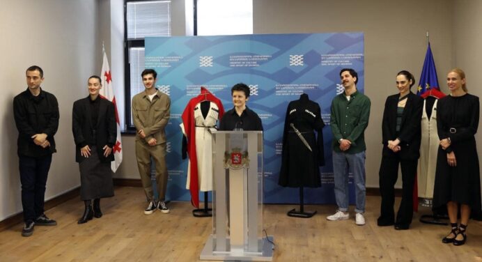 Georgia: Culture Ministry donates costumes to ensemble “Sukhishvili”