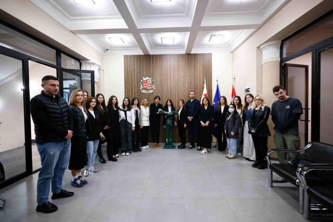 Rustavi: City hall launches seventh stage of “rule your city” credit: facebook/Nino Latsabidze