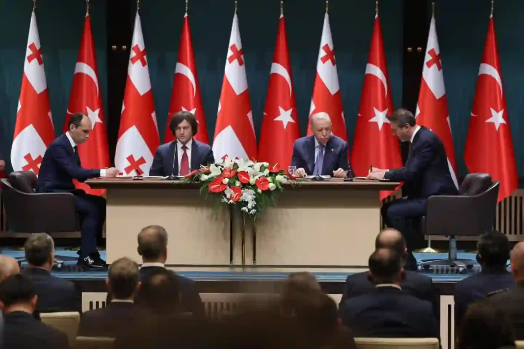 Georgia, Turkey signs memorandum of cooperation for energy  sector credit: Faceboo/Georgian PM