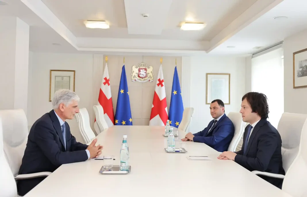 Irakli Kobakhidze meets with new KIU rector Giorgi Khubua