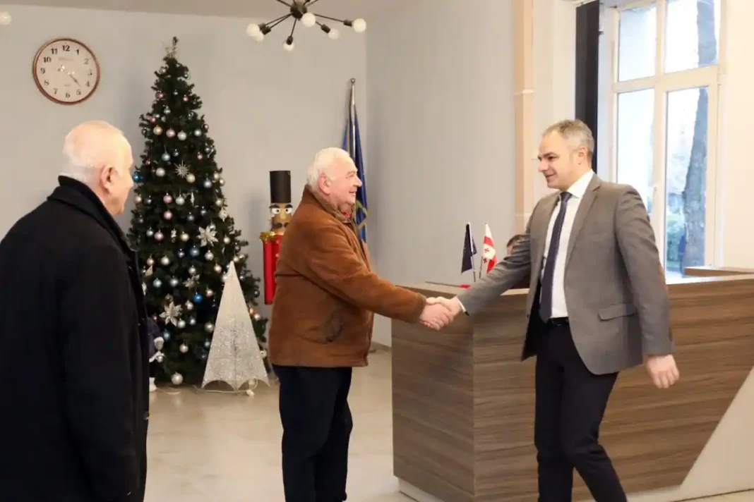 Georgian Minister Alexander Tsuladze visits 55th Public School of Tbilisi