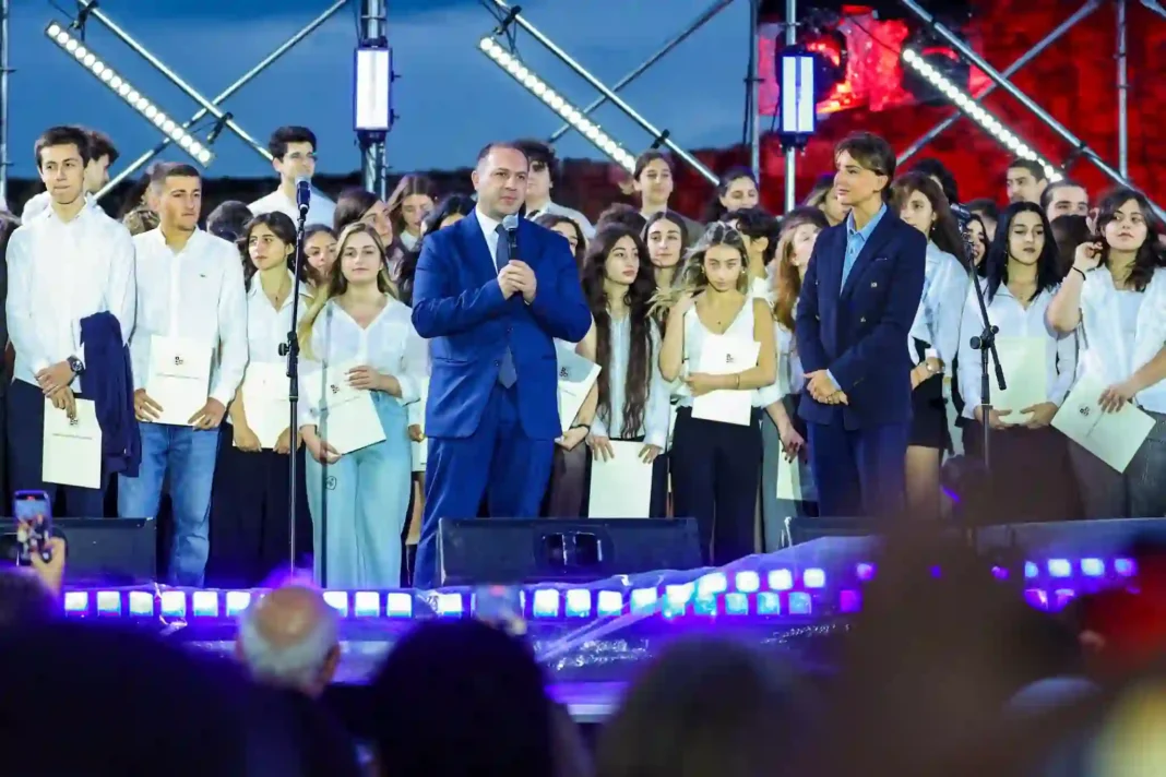 Minister Mikanadze honors Rustavi students at Oxygen Fest 2025