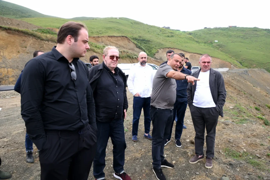 Minister Revaz Sokahdze inspects Daba Abastumani road projects